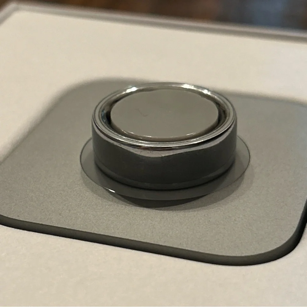 Oura Ring Generation 4 - Silver, Size 8